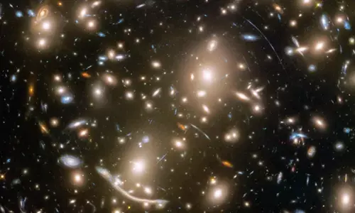 SCIENCE: ब्रह्मांड इतनी तेजी से फैल रहा है कि भौतिकी इसकी व्याख्या नहीं कर सकती
