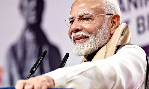पीएम मोदी ने BJP कार्यकर्ताओं को आप को बेनकाब करने का दिया निर्देश