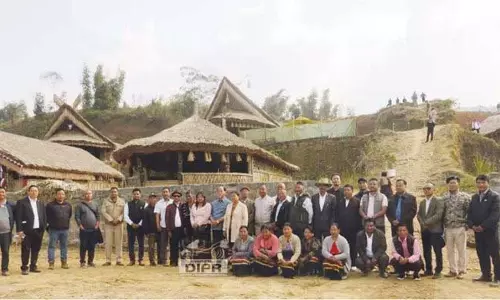 Nagaland : सीएम रियो ने मोन में कोनयाक विरासत स्थल पर कार्यों का निरीक्षण किया Nagaland : सीएम रियो ने मोन में कोनयाक विरासत स्थल पर कार्यों का निरीक्षण किया