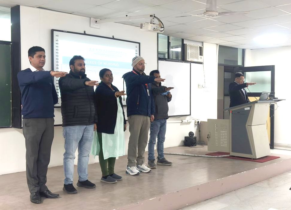 TMU नर्सिंग में दिलाई टीबी समाप्ति की शपथ
