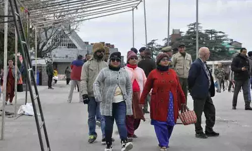 Himachal: अगले दो दिनों तक बर्फबारी और बारिश का अनुमान