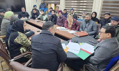 DDC बारामुल्ला ने आकांक्षी जिला कार्यक्रम की समीक्षा की