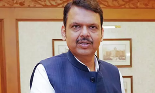 पुष्पक एक्सप्रेस ट्रेन हादसे पर सीएम फडणवीस ने जताया दुख