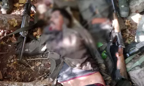 72 घंटे से गरियाबंद में मुठभेड़ जारी, 2 और वर्दीधारी नक्सली के शव बरामद