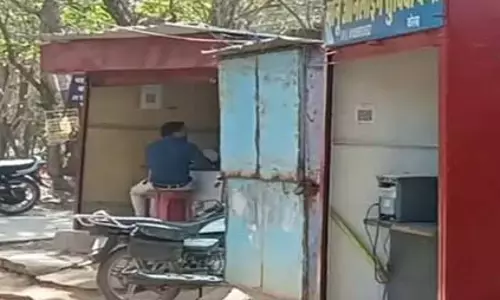 चोरों ने RTO कार्यालय के सामने कई दुकानों के ताले तोड़े, लैपटॉप समेत नकदी पार चोरों ने RTO कार्यालय के सामने कई दुकानों के ताले तोड़े, लैपटॉप समेत नकदी पार