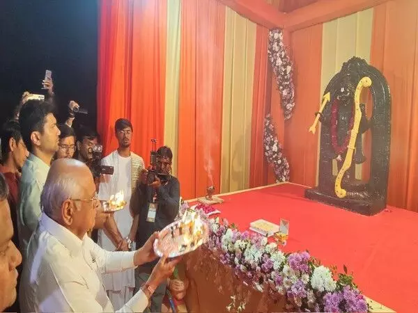 CM Patel राम मंदिर प्राण प्रतिष्ठा की पहली वर्षगांठ मनाने के लिए आयोजित राम रात्रि कार्यक्रम में शामिल हुए