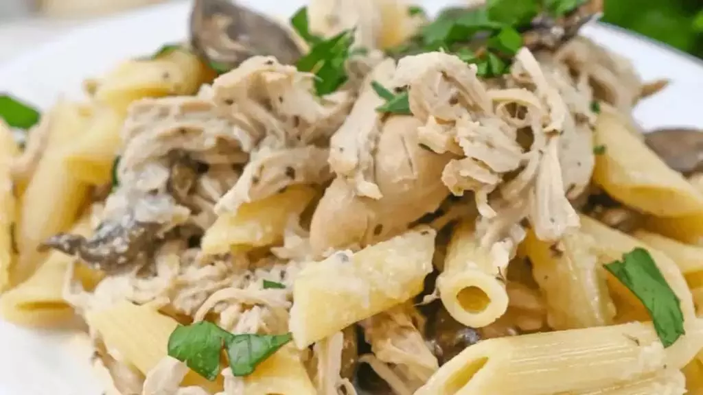 Creamy Chicken Pasta Recipe:घर पर बच्चों के लिए बनाएं क्रीमी चिकन पास्ता