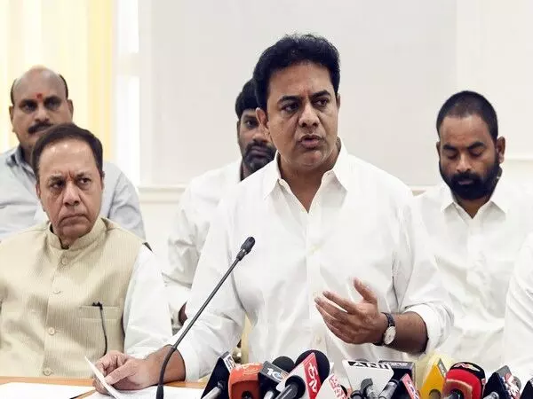 KTR ने रेवंत रेड्डी की कार्यकर्ता मानसिकता वाली टिप्पणी पर पलटवार किया