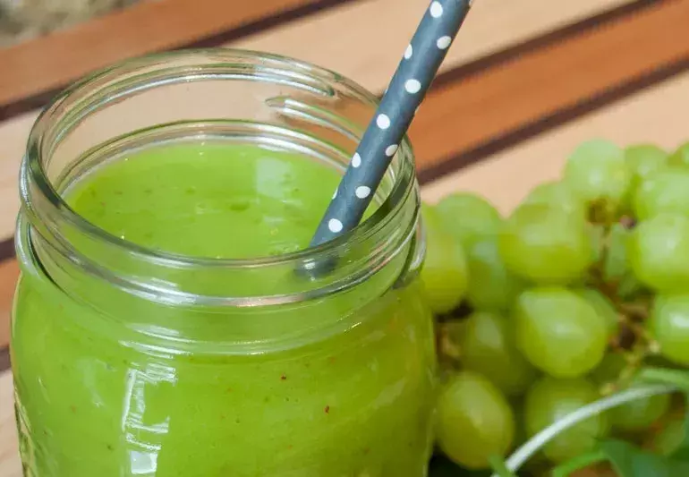 Green grape smoothie सुबह नाश्ते में जरूर करें ट्राई