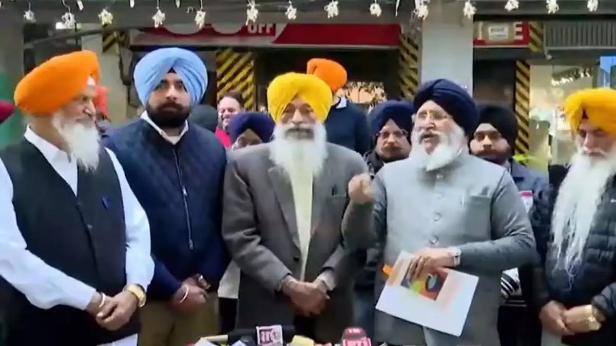 Punjab: शिरोमणि अकाली दल के नेताओं ने गुरुद्वारा चुनाव प्रमुख से मुलाकात की