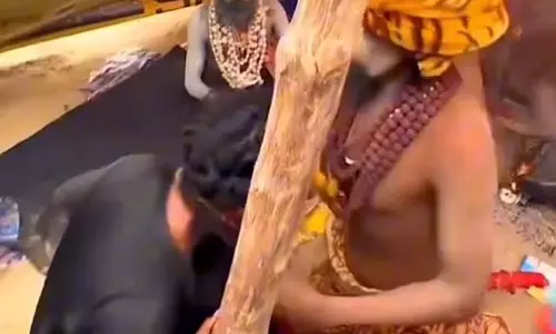 साधु बना था मुस्लिम युवक, महाकुंभ में खुली पोल साधु बना था मुस्लिम युवक, महाकुंभ में खुली पोल