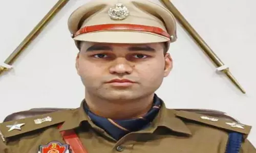 Punjab: सीमावर्ती जिले गुरदासपुर में सुरक्षा बल हाई अलर्ट पर Punjab: सीमावर्ती जिले गुरदासपुर में सुरक्षा बल हाई अलर्ट पर