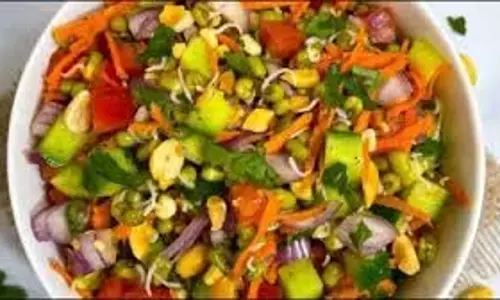 Breakfast:  नाश्ते में स्वादिष्ट और सेहतमंद मूंगफली चाट जरूर ट्राई करें
