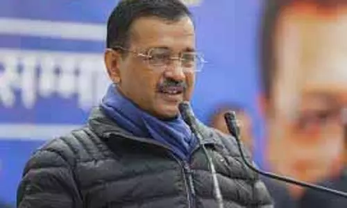 दिल्ली भाजपा प्रमुख ने केजरीवाल पर सीएजी रिपोर्ट दबाने का आरोप लगाया