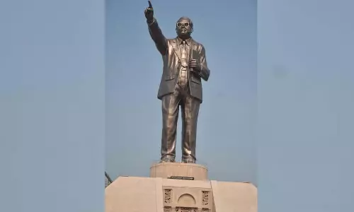 Andhra: जब एक साधारण निर्णय नौकरशाही बाधाओं को आसानी से तोड़ देता Andhra: जब एक साधारण निर्णय नौकरशाही बाधाओं को आसानी से तोड़ देता