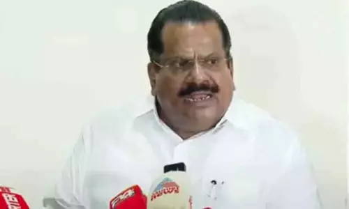ईपी ने कहा कि उन्हें संदेह के घेरे में रखने की बड़ी साजिश है: जयराजन ईपी ने कहा कि उन्हें संदेह के घेरे में रखने की बड़ी साजिश है: जयराजन