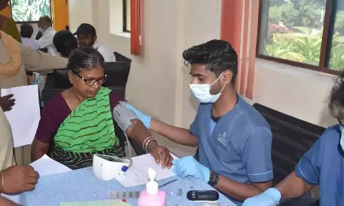 Telangana: निःशुल्क स्वास्थ्य जांच शिविर आयोजित किया गया