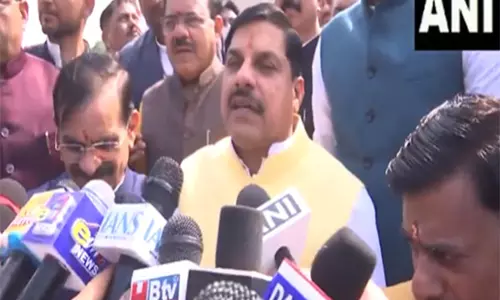 MP CM ने नेताजी सुभाष चंद्र बोस की जयंती पर उन्हें श्रद्धांजलि दी