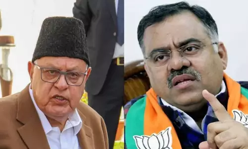 Tarun Chugh ने सैफ अली खान पर हमले को लेकर फारूक अब्दुल्ला की टिप्पणी की आलोचना की Tarun Chugh ने सैफ अली खान पर हमले को लेकर फारूक अब्दुल्ला की टिप्पणी की आलोचना की