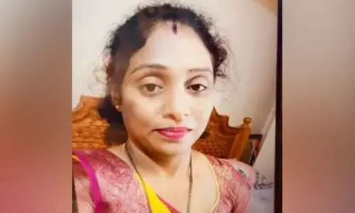 Telangana: पत्नी की हत्या कर शव के टुकड़े प्रेशर कुकर में पकाने के आरोप में व्यक्ति गिरफ्तार Telangana: पत्नी की हत्या कर शव के टुकड़े प्रेशर कुकर में पकाने के आरोप में व्यक्ति गिरफ्तार