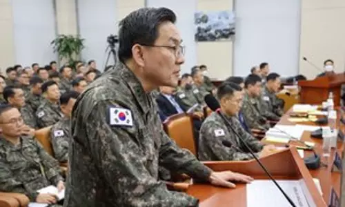 South Korea: पूर्व कैपिटल डिफेंस कमांडर ने मार्शल लॉ सुनवाई में खुद को निर्दोष बताया South Korea: पूर्व कैपिटल डिफेंस कमांडर ने मार्शल लॉ सुनवाई में खुद को निर्दोष बताया