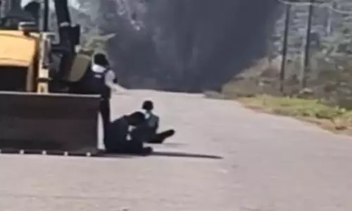 फोर्स की संयुक्त टीम को उड़ाने 50 किलो का बम लगा रखे थे नक्सली, साजिश नाकाम फोर्स की संयुक्त टीम को उड़ाने 50 किलो का बम लगा रखे थे नक्सली, साजिश नाकाम