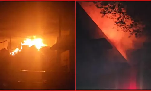 Surat: पॉलिएस्टर कंपनी में लगी भीषण आग, 10 घंटे बाद फायर ब्रिगेड की मशक्कत आई काम