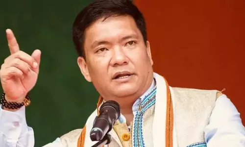 Arunachal : पेपर लीक घोटाले में बहाल अधिकारियों को निलंबित करने का आदेश Arunachal : पेपर लीक घोटाले में बहाल अधिकारियों को निलंबित करने का आदेश