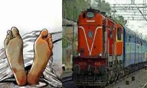 Lakhimpur Kheri: ट्रेन की चपेट में आकर युवक की मौत