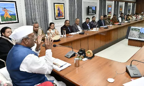 Jaipur: राज्यपाल बागडे ने सीकर में जिला समीक्षा बैठक ली Jaipur: राज्यपाल बागडे ने सीकर में जिला समीक्षा बैठक ली