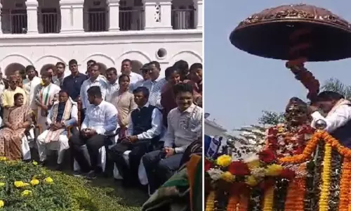 कटक में नेताजी सुभाष बोस की जयंती पर पराक्रम दिवस की शुरुआत, CM ने की शिरकत कटक में नेताजी सुभाष बोस की जयंती पर पराक्रम दिवस की शुरुआत, CM ने की शिरकत