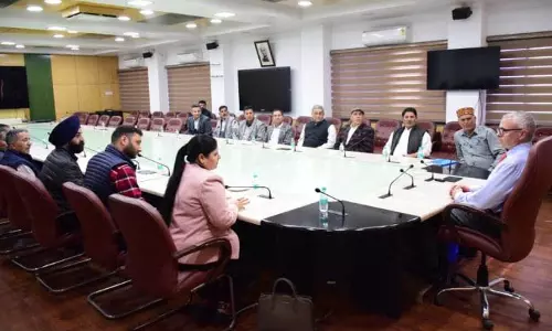 Jammu: जन मुद्दों को उठाने के लिए कई प्रतिनिधिमंडलों ने मुख्यमंत्री से मुलाकात की