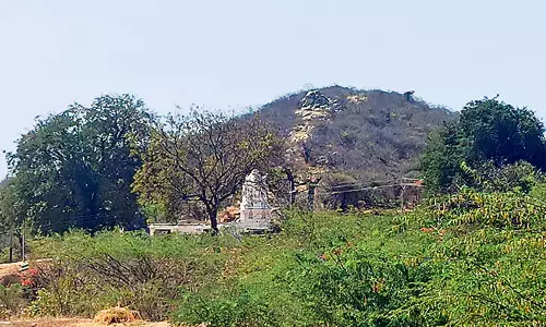 Telangana: माइलाराम खनन के खिलाफ विरोध प्रदर्शन