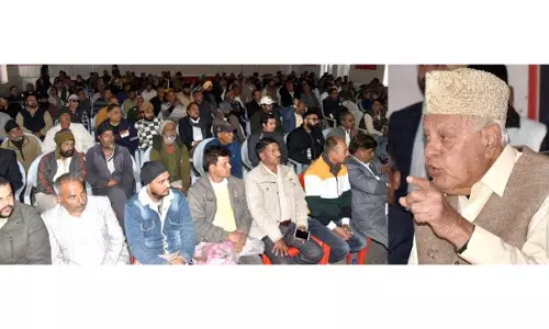 Farooq: भारत को बाहर से नहीं, बल्कि देश के अंदर से खतरा