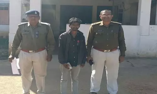 जंगल में दरिंदगी, मारपीट के बाद महिला का मोबाइल भी तोड़ा, आरोपी अरेस्ट