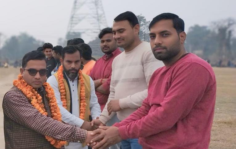 मैत्री मैच में कमेटी ने Kushinagar महोत्सव आयोजन समिति को हराया