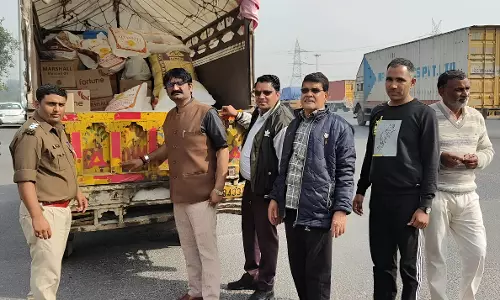 Alwar: राष्ट्रीय सड़क सुरक्षा माह के 23वें दिन की गई समझाईश एवं प्रवर्तन कार्रवाई