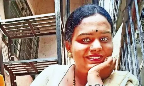 जयपुर में विश्वविद्यालय की उच्च शिक्षित ट्रांसजेंडर छात्रा: सारंग पुणेकर ने आत्महत्या कर ली, जयपुर में विश्वविद्यालय की उच्च शिक्षित ट्रांसजेंडर छात्रा: सारंग पुणेकर ने आत्महत्या कर ली,