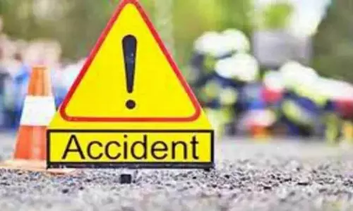 Thane: दूध लेने जा रहे बुजुर्ग की वाहन की चपेट में आने से मौत