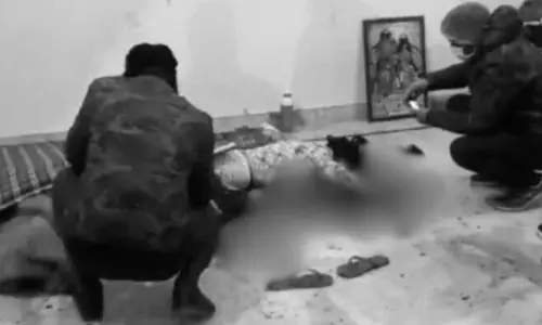 Double Murder: चचेरे भाई ने 2 नाबालिग बहनों की गला रेतकर हत्या की, माता-पिता पर भी हमला