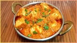 Matar Paneer Recipe: घर पर बनाएं रेस्टोरेंट जैसा मटर पनीर, ये रही रेसिपी