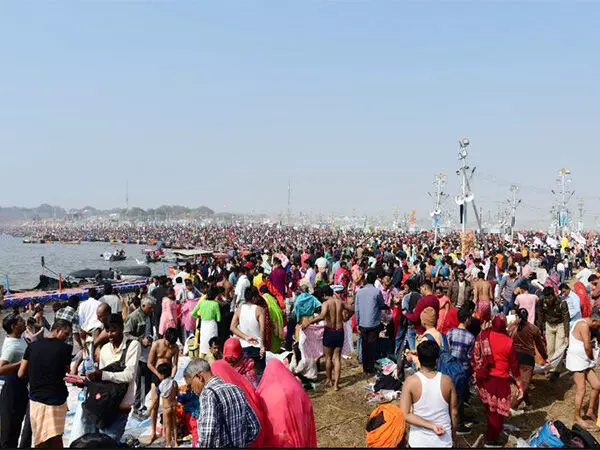 Maha Kumbh: अब तक 100 मिलियन से अधिक श्रद्धालुओं ने संगम में पवित्र डुबकी लगाई