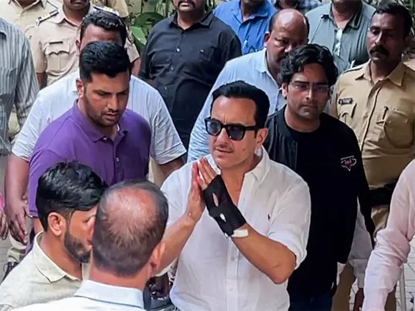 मुंबई पुलिस ने चाकू घोंपने के मामले में Saif Ali Khan का बयान दर्ज किया