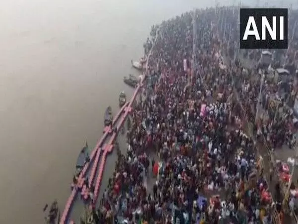 Maha Kumbh: सुबह 10 बजे तक 30.29 लाख से अधिक श्रद्धालुओं ने संगम में डुबकी लगाई