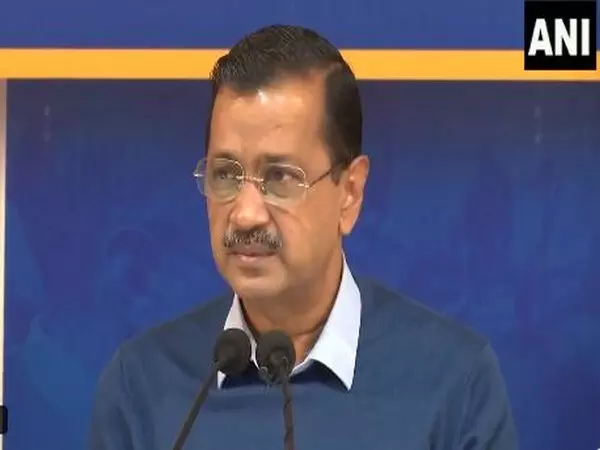 पंजाब पुलिस द्वारा उनकी सुरक्षा वापस लिए जाने पर Kejriwal ने कहा- यह शुद्ध राजनीति है पंजाब पुलिस द्वारा उनकी सुरक्षा वापस लिए जाने पर Kejriwal ने कहा- यह शुद्ध राजनीति है