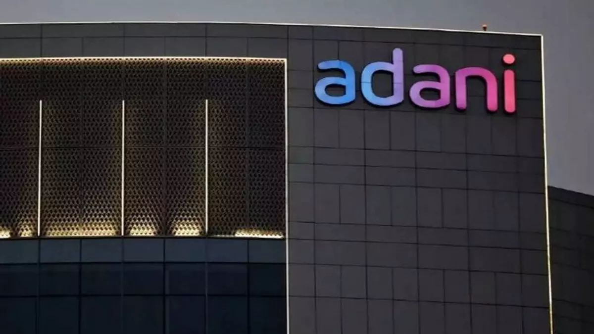 Adani Group ने श्रीलंका के मन्नार और पूनरी में पवन ऊर्जा परियोजनाओं को रद्द करने से किया इनकार