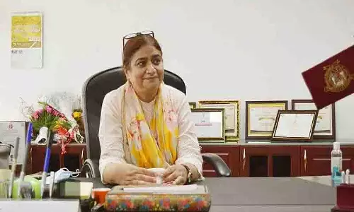 केयू कुलपति ने विश्वविद्यालय के कामकाज की समीक्षा की, दुकान और कार्यशाला पर प्रकाश डाला केयू कुलपति ने विश्वविद्यालय के कामकाज की समीक्षा की, दुकान और कार्यशाला पर प्रकाश डाला