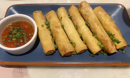 Chole Roll: इसका स्वाद परिवार के सभी सदस्यों का मन मोह लेगा Chole Roll: इसका स्वाद परिवार के सभी सदस्यों का मन मोह लेगा