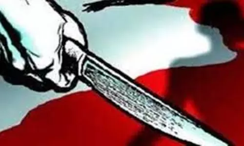 MP News: जमीन विवाद में चली तलवार, युवक की कटीं उंगलियां MP News: जमीन विवाद में चली तलवार, युवक की कटीं उंगलियां