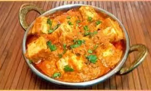 Matar Paneer Recipe: घर पर बनाएं रेस्टोरेंट जैसा मटर पनीर, ये रही रेसिपी Matar Paneer Recipe: घर पर बनाएं रेस्टोरेंट जैसा मटर पनीर, ये रही रेसिपी